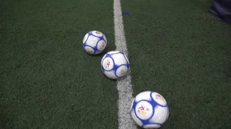 Phân Biệt Bóng Trong Cuộc Và Bóng Ngoài Cuộc Theo Luật FIFA Mới